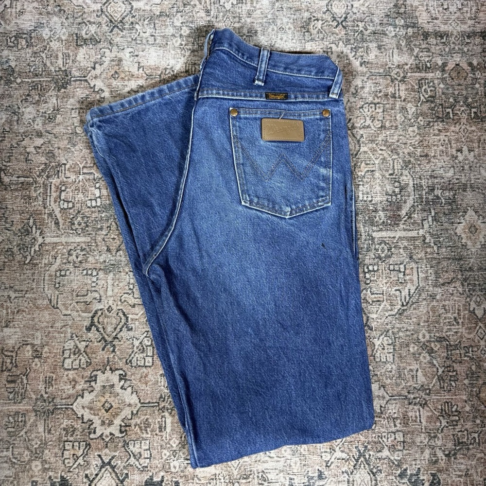 wrangler 13mwz cowboy cut blue jeans size 34x32